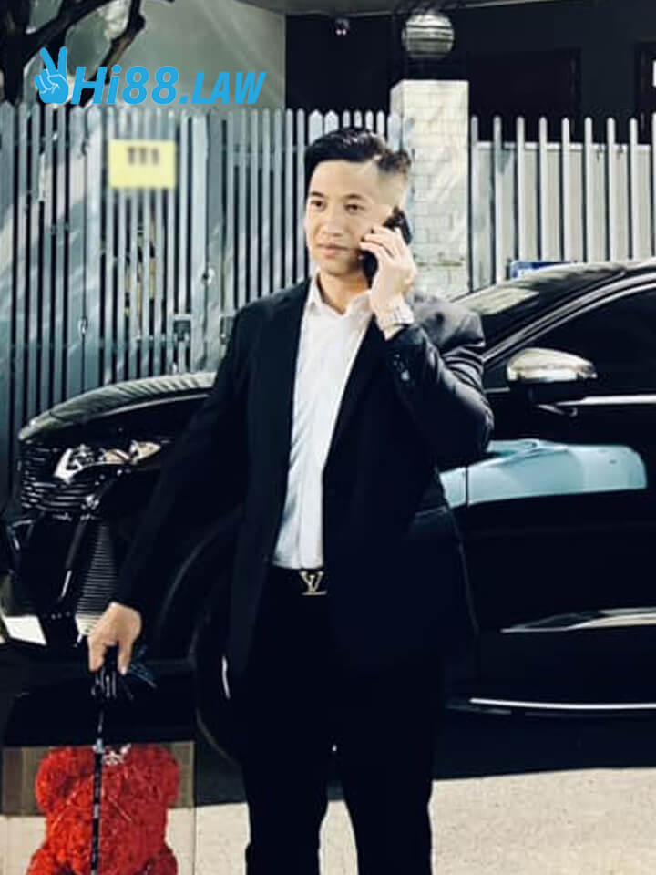 CEO Nguyễn Hoài Đoàn Dự